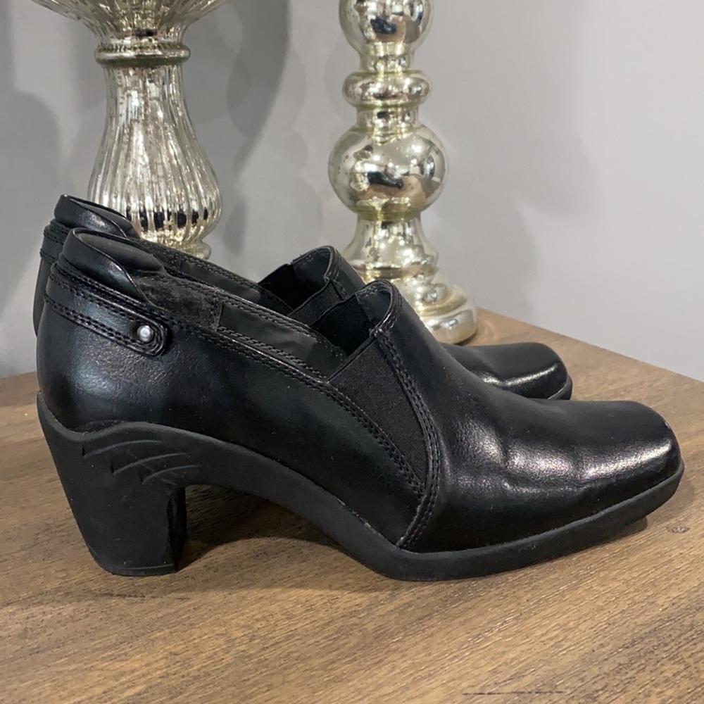 Aerosoles Black Leather Chunky Heel Loafers